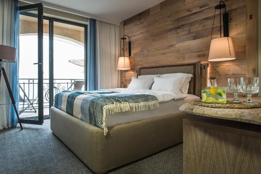 rooms-standard-room-sea-view-balcony-or-terrace