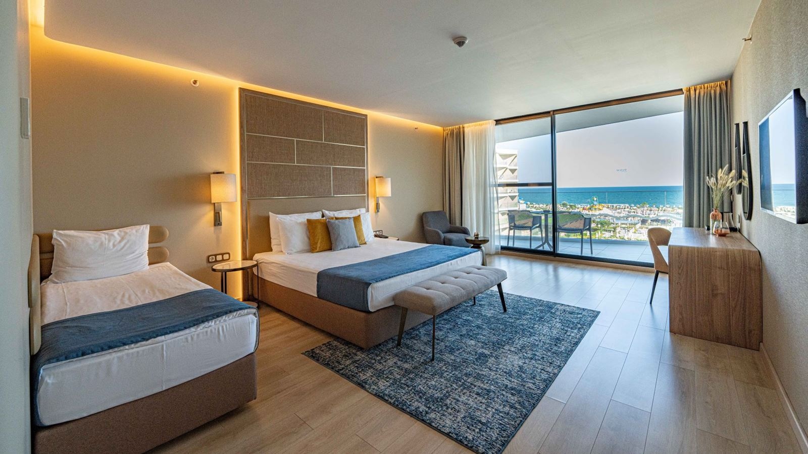 rooms-double-premium-room-seaview-balcony-or-terrace