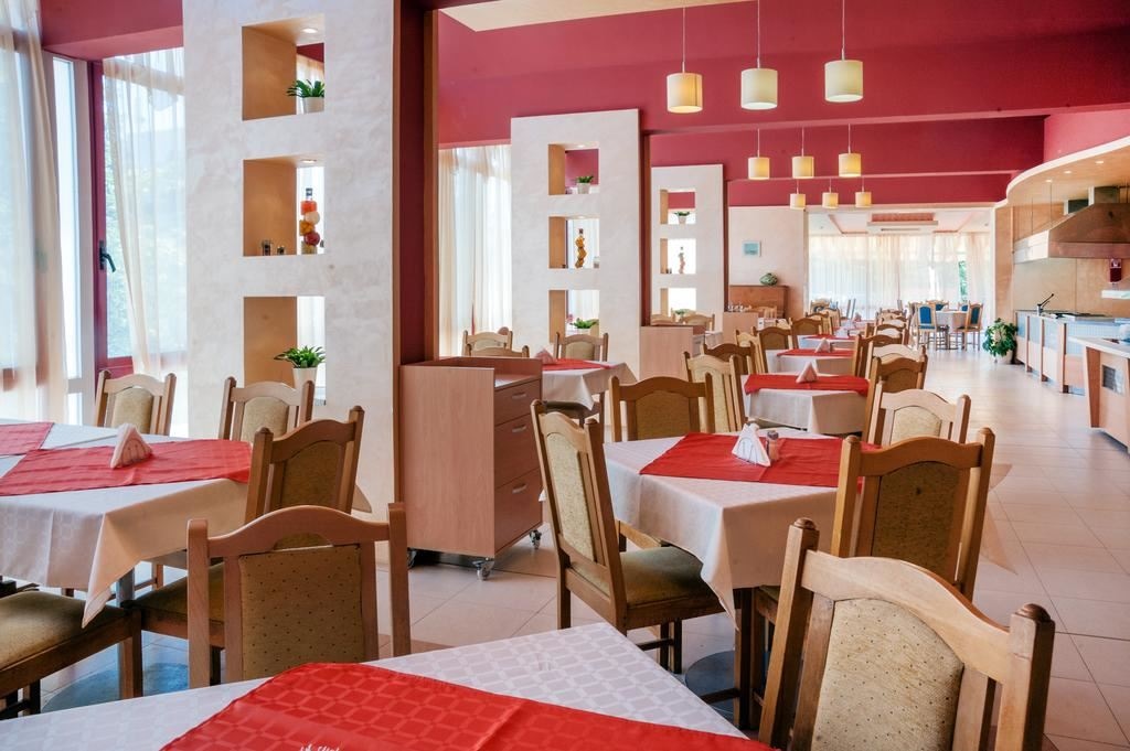 restaurants-main-restaurant