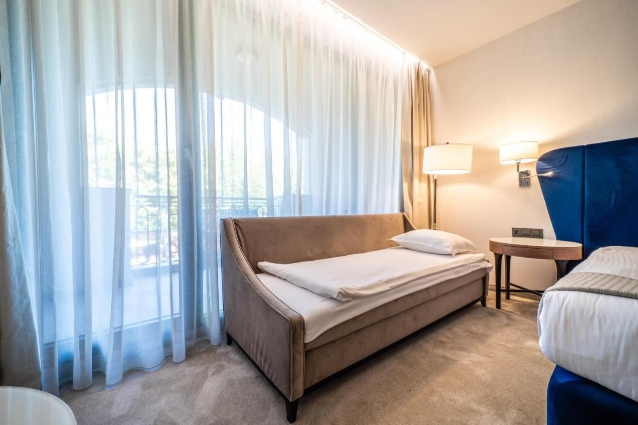 rooms-standard-room-balcony-or-terrace