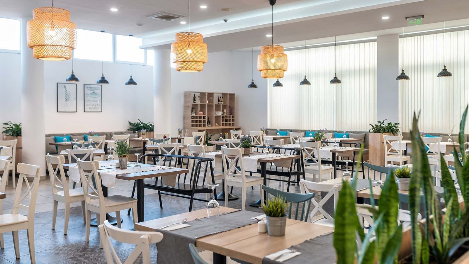 restaurants-restaurants