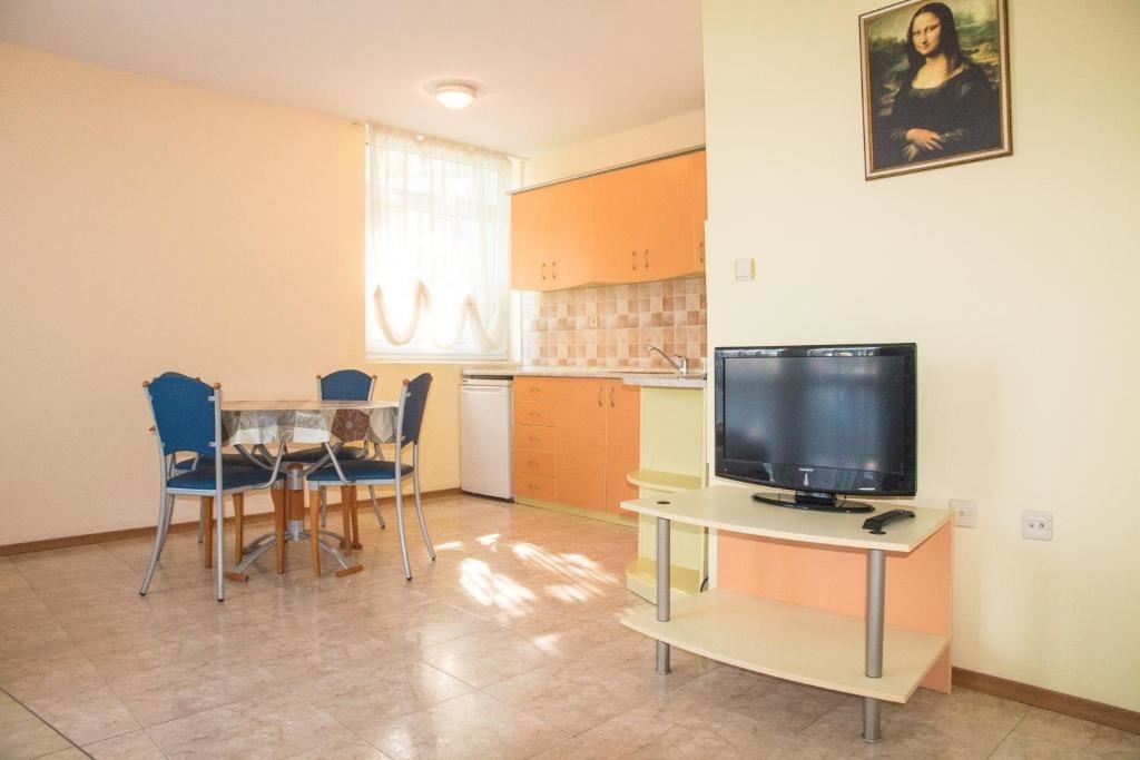 rooms-2-bedroom-standard-apartment-balcony-or-terrace