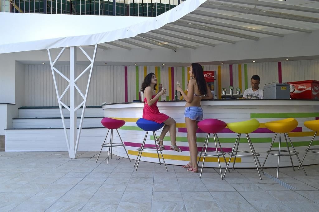 bars-pool-bar