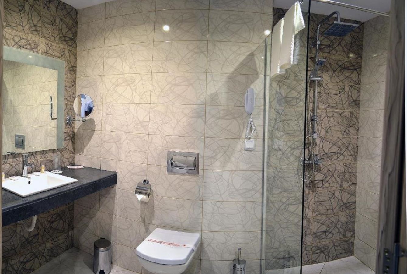 rooms-1-bedroom-standard-apartment-balcony-or-terrace