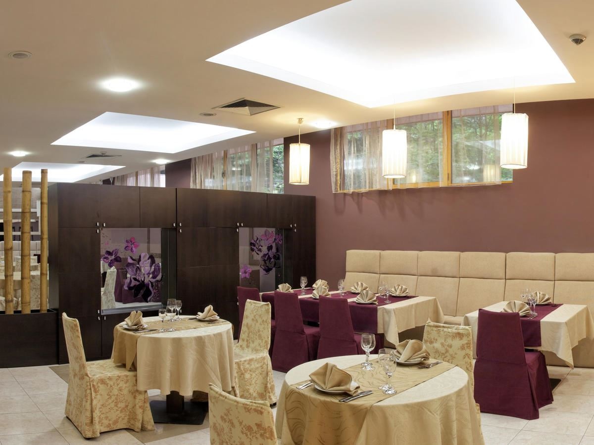 restaurants-restaurants