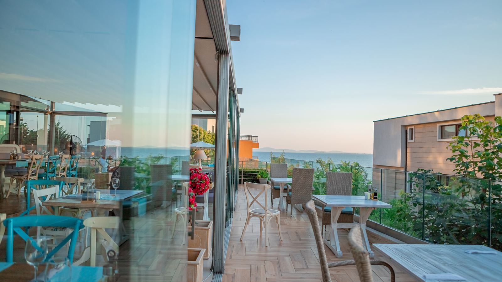 restaurants-restaurants