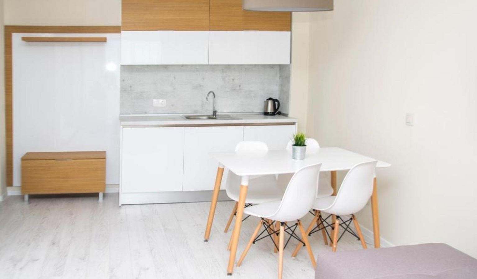 rooms-1-bedroom-standard-apartment-seaview-balcony