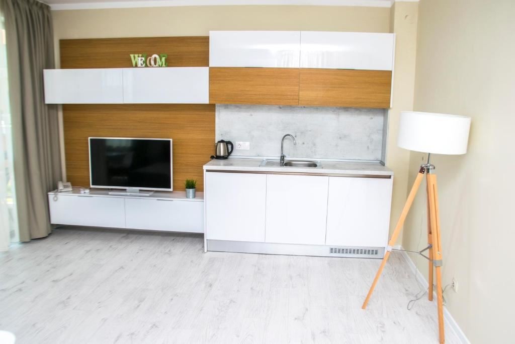 rooms-2-bedroom-standard-apartment-seaview-balcony