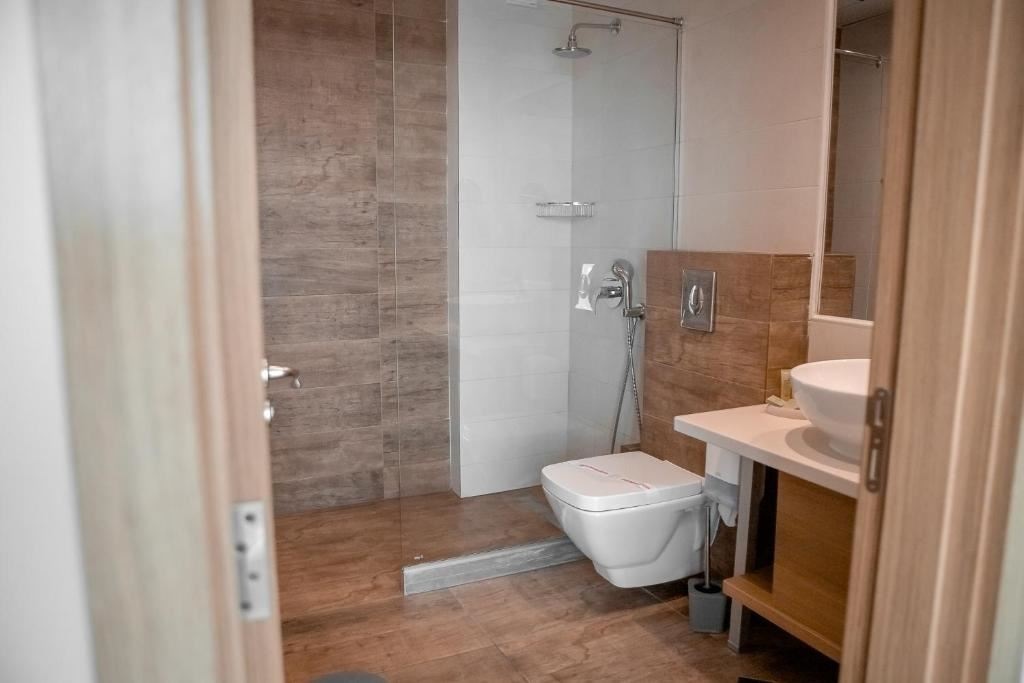 rooms-2-bedroom-standard-apartment-seaview-balcony