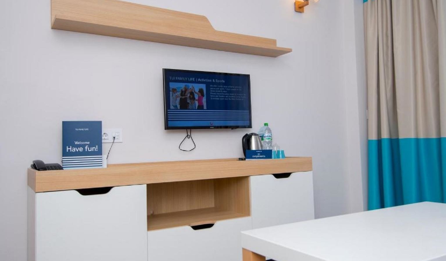 rooms-standard-room-balcony