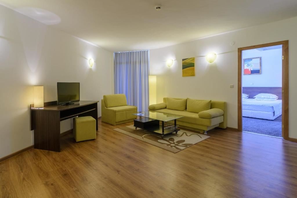 rooms-double-standard-apartment