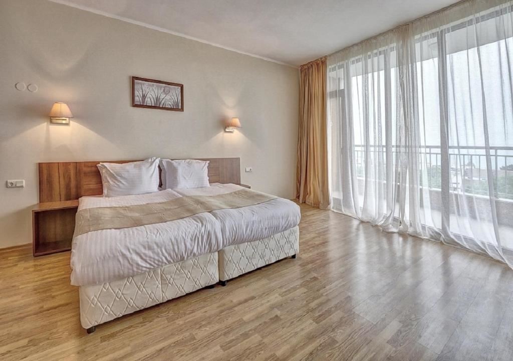 rooms-apartment-sea-view