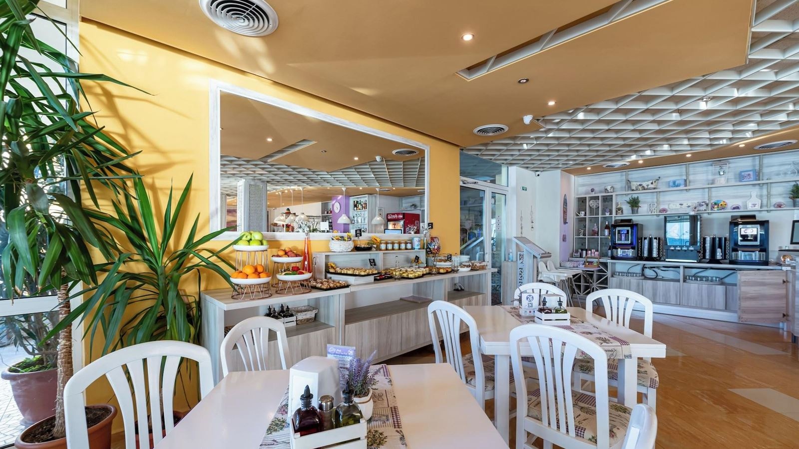 restaurants-restaurants