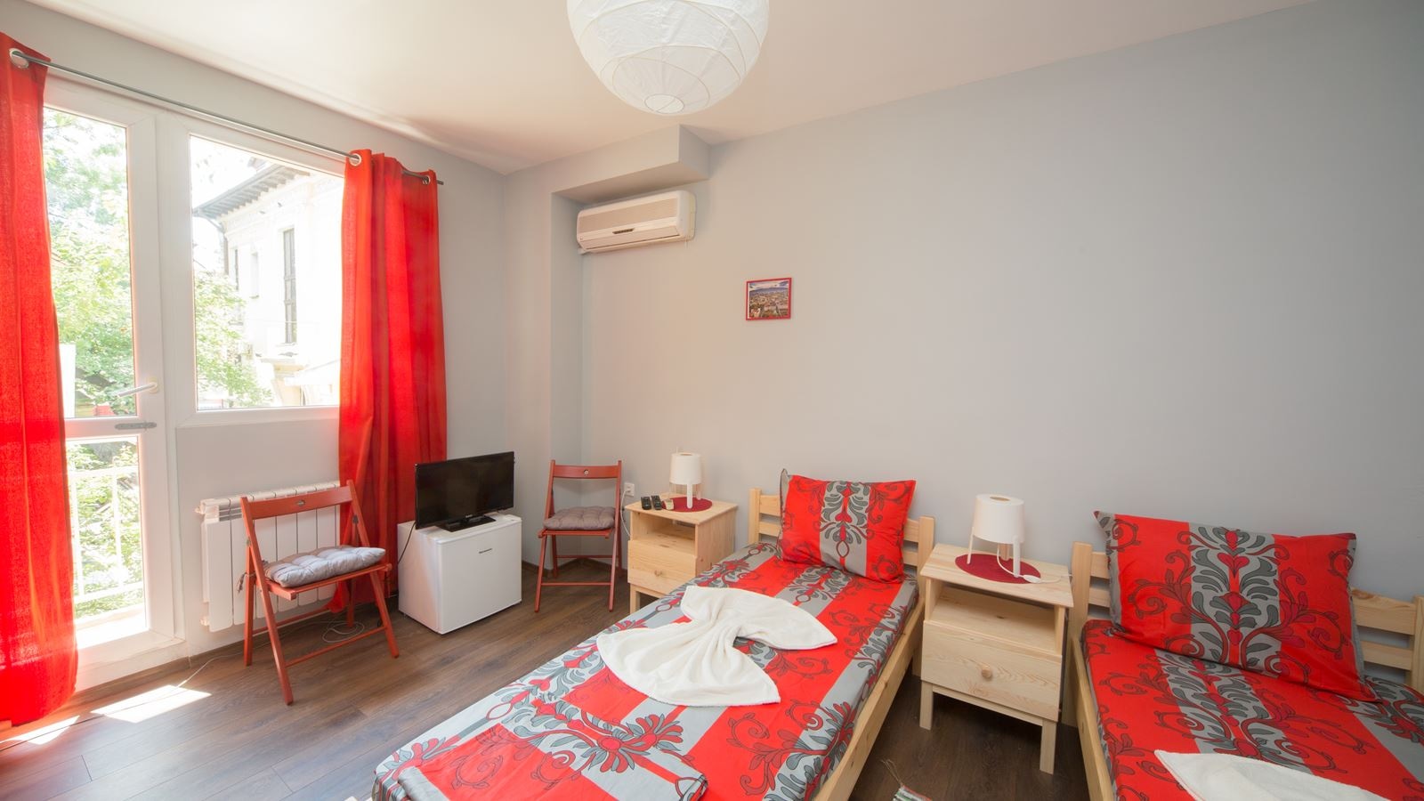 rooms-studio-with-shared-bathroom