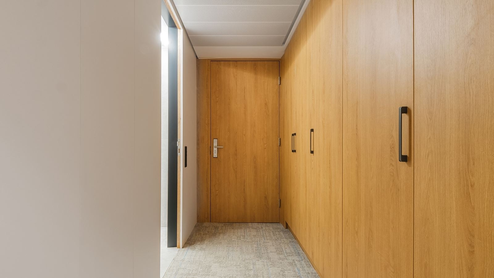 rooms-family-room-sea-view