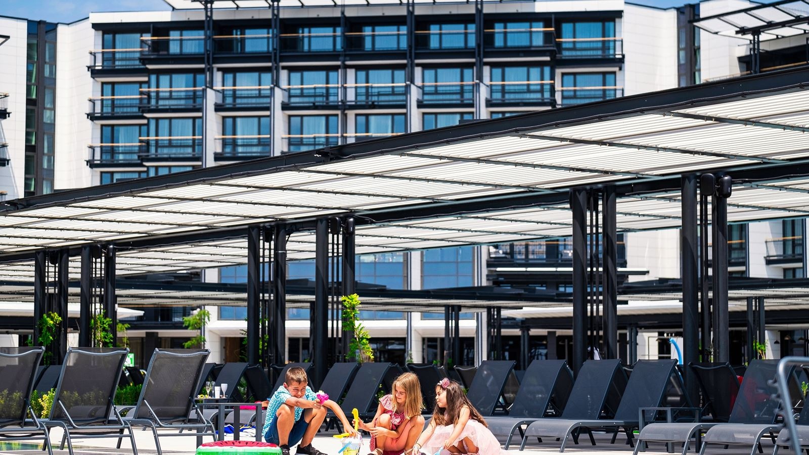 pools-outdoor-childrens-pool