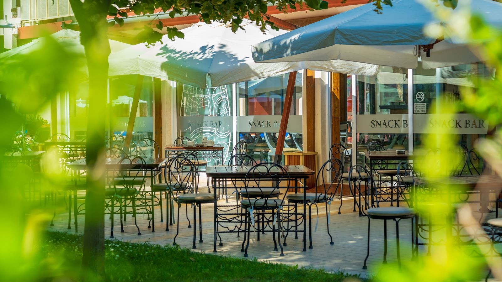 restaurants-snack-bar