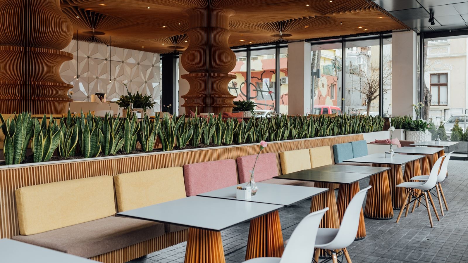 restaurants-breakfast-buffet