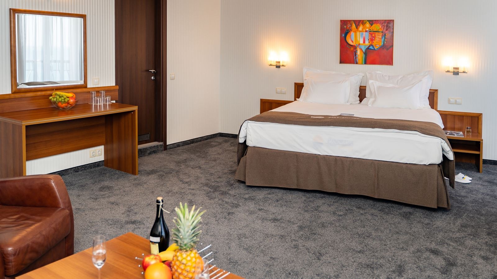 rooms-double-deluxe-room-seaview