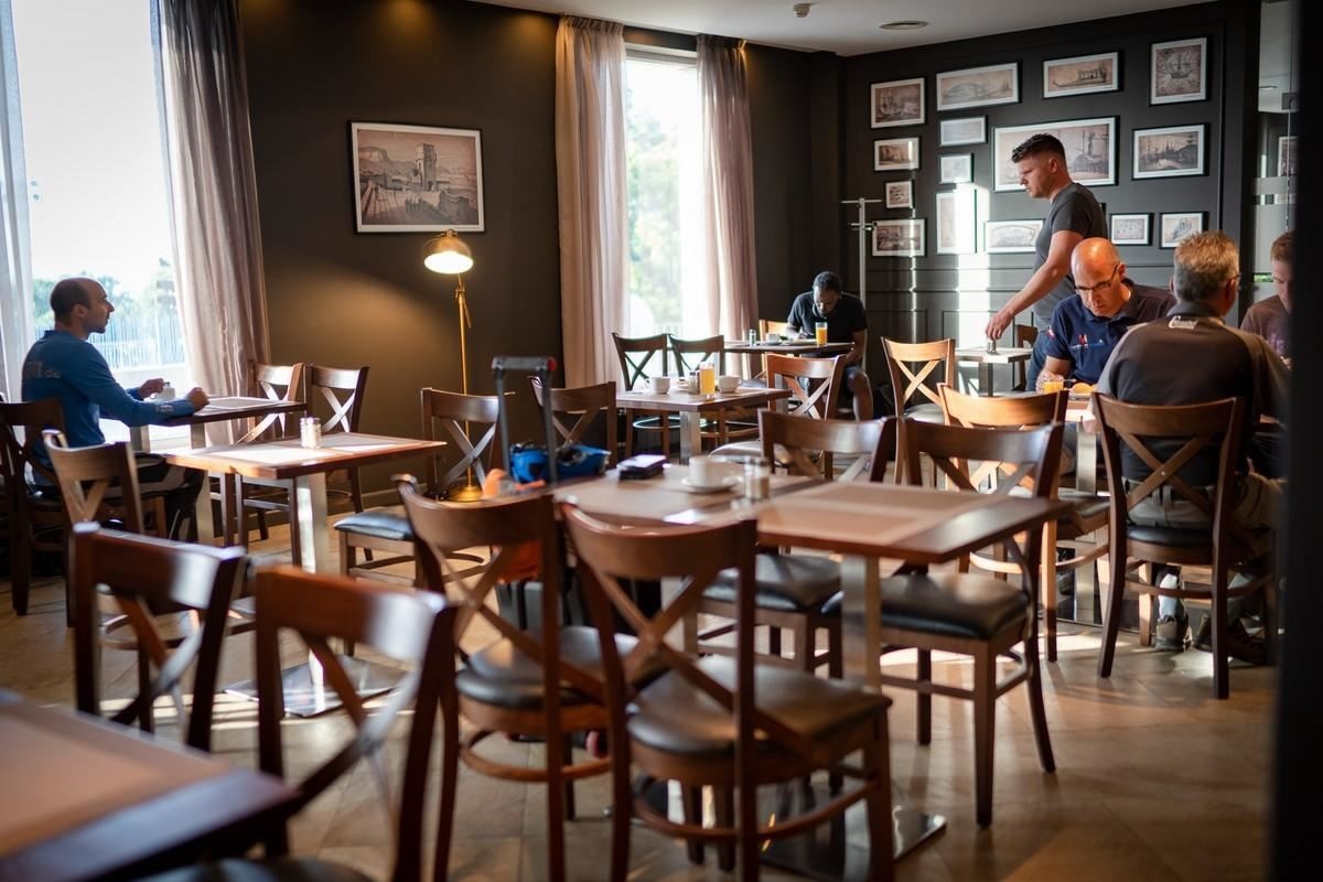 restaurants-main-restaurant