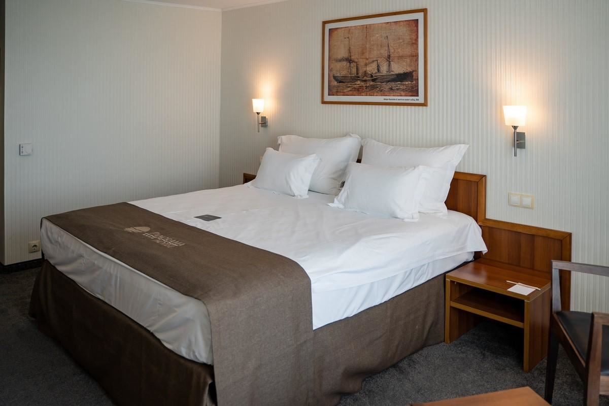 rooms-double-standard-room-seaview