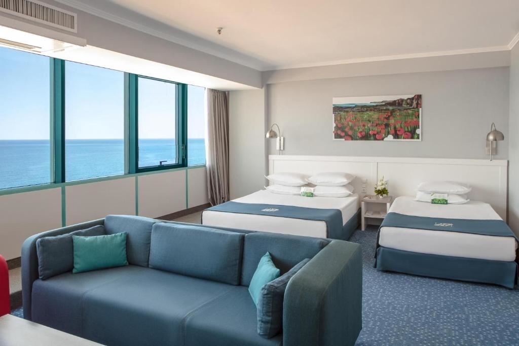 rooms-single-wchild-deluxe-room-seaview-without-balcony