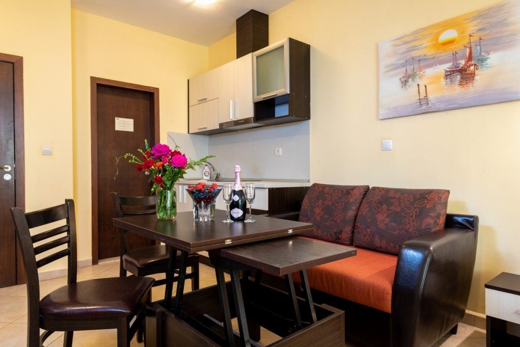 rooms-standard-studio-balcony