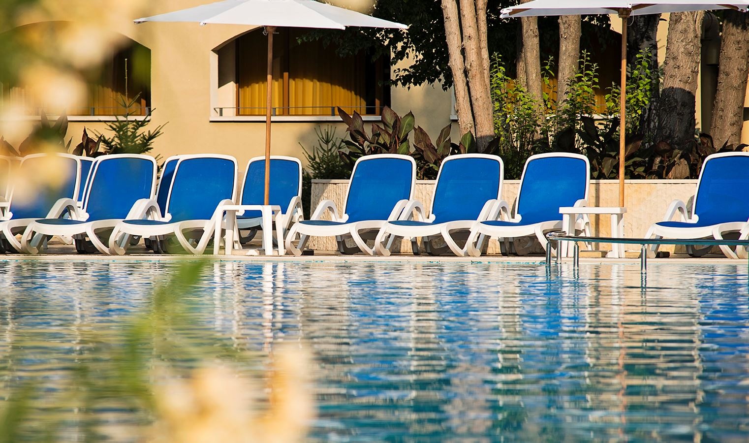 bars-pool-bar-sol-nessebar-palace