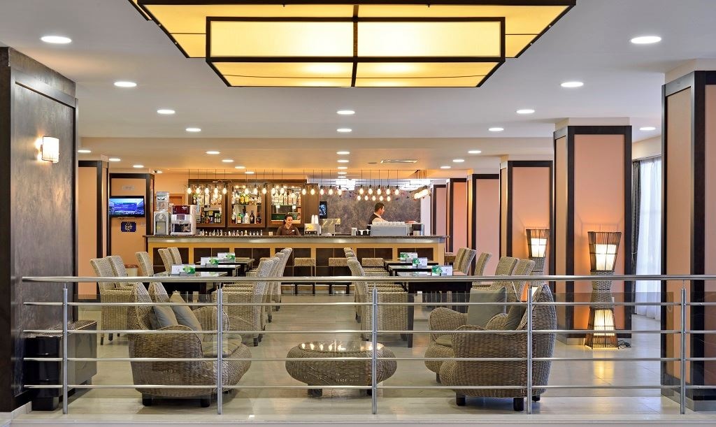 restaurants-lobby-bar