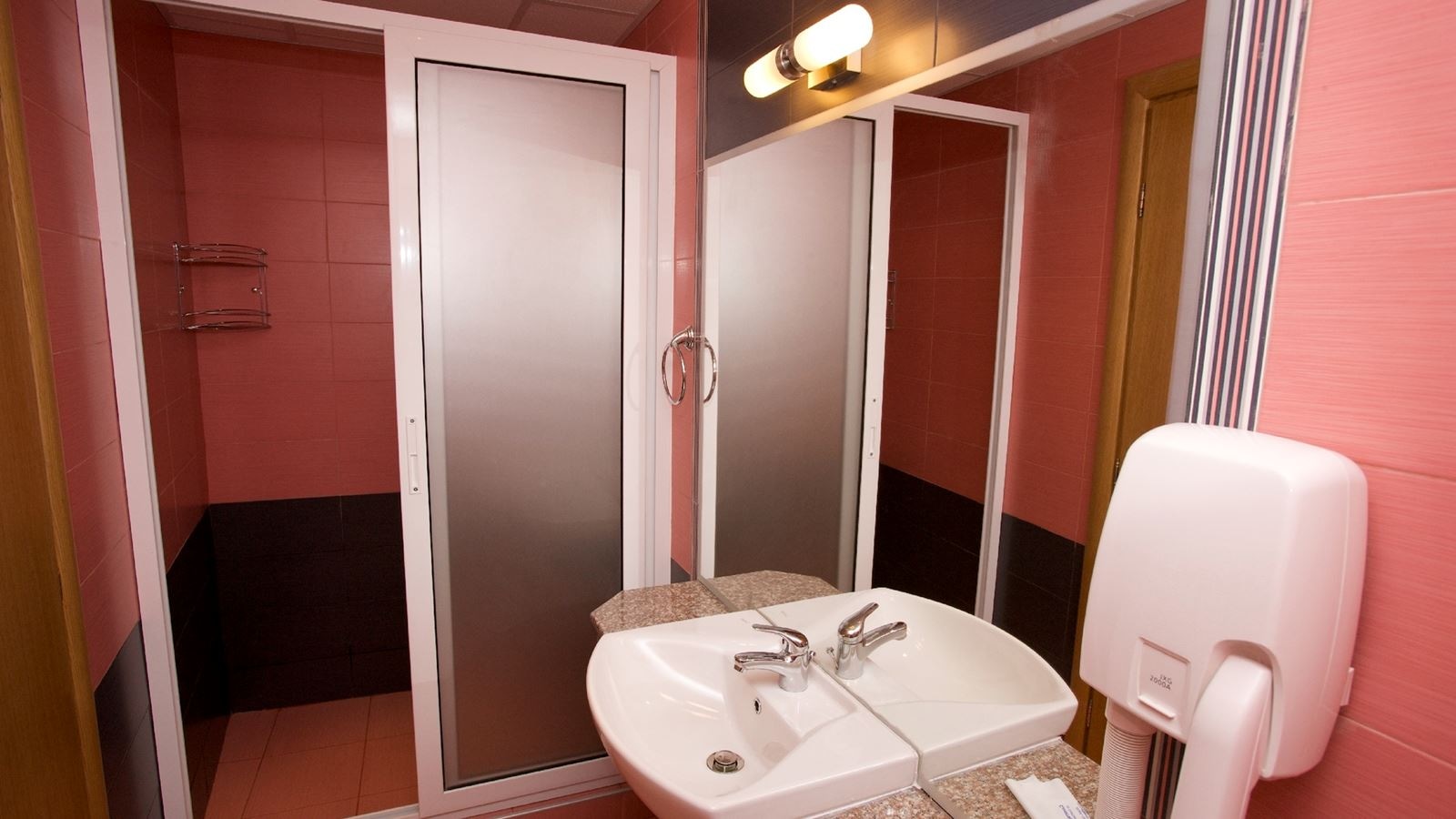 rooms-standard-apartment-balcony