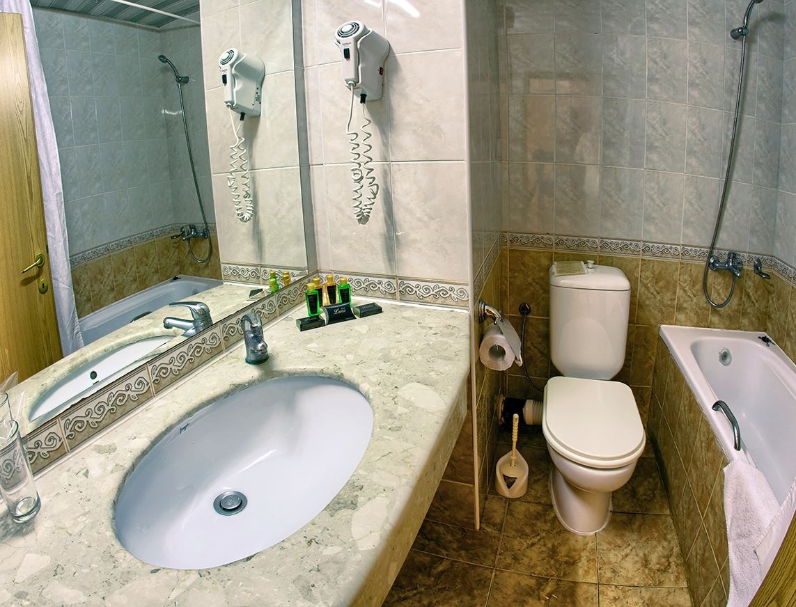 rooms-twin-standard-room-seaview-balcony