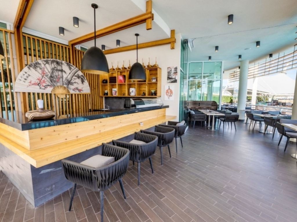 restaurants-restaurants