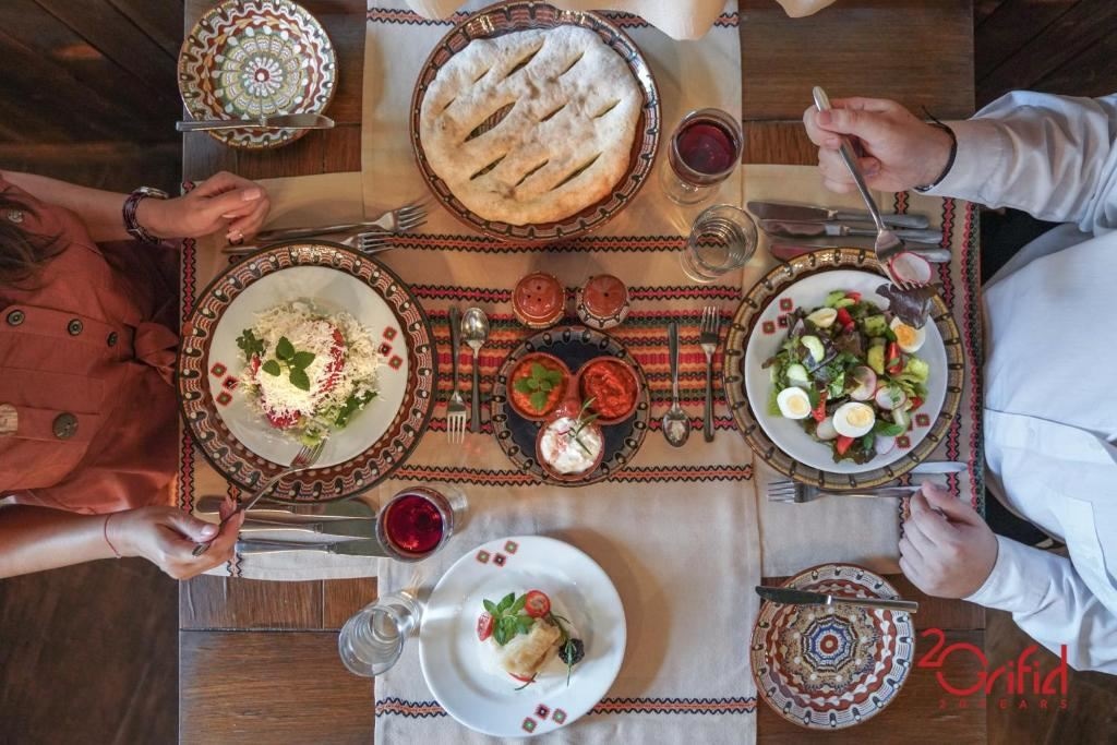 restaurants-restaurants