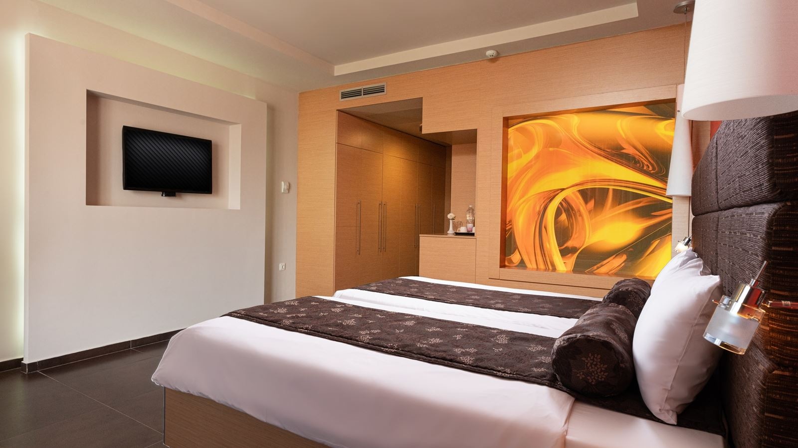 rooms-standard-room-seaview-balcony