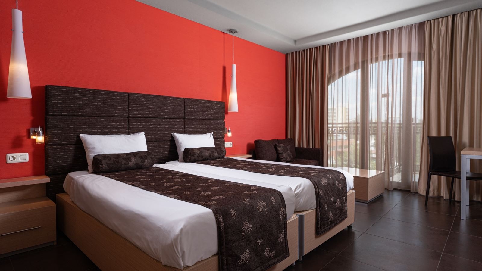 rooms-2-bedroom-standard-apartment-balcony