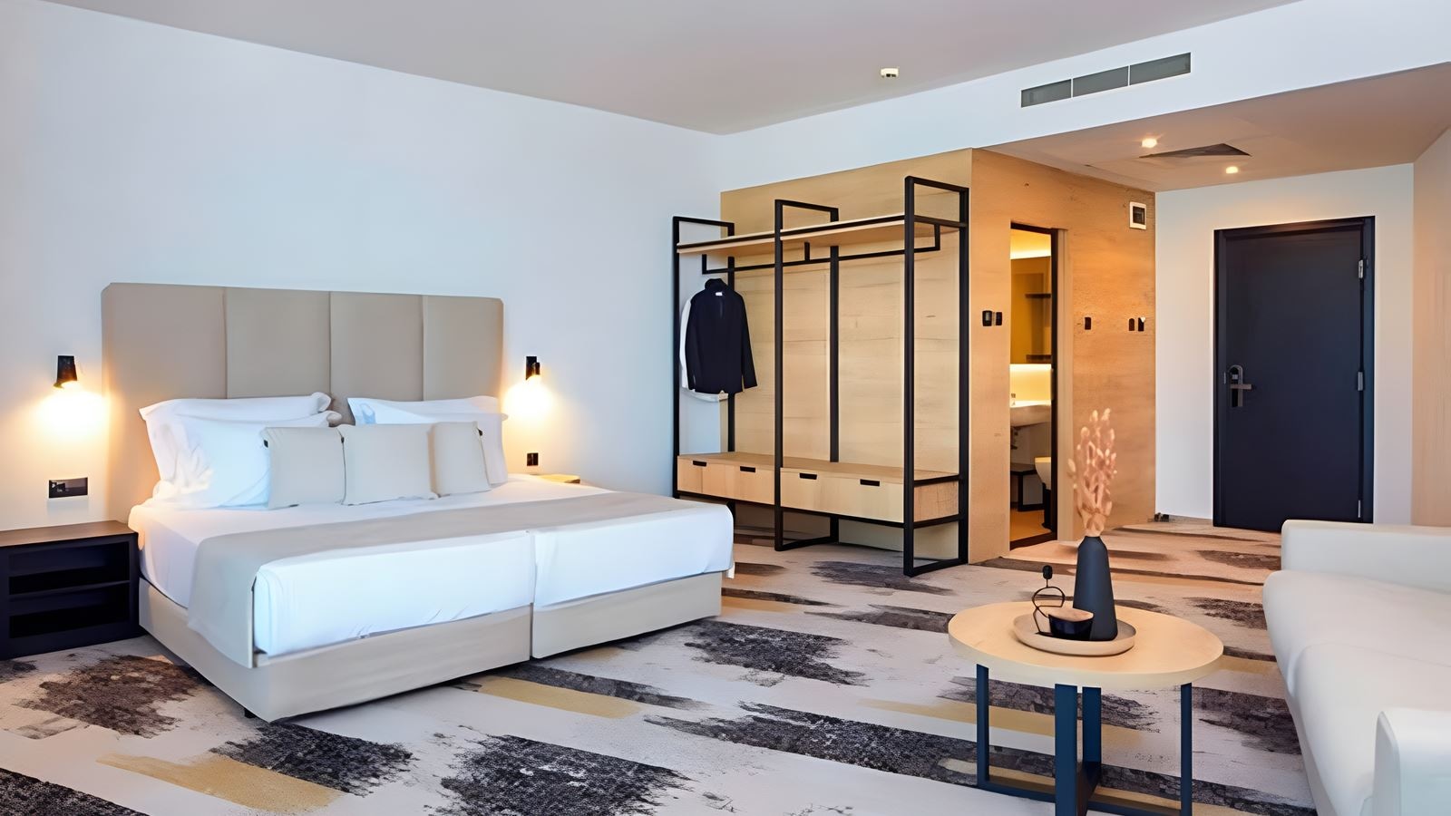 rooms-standard-studio-balcony