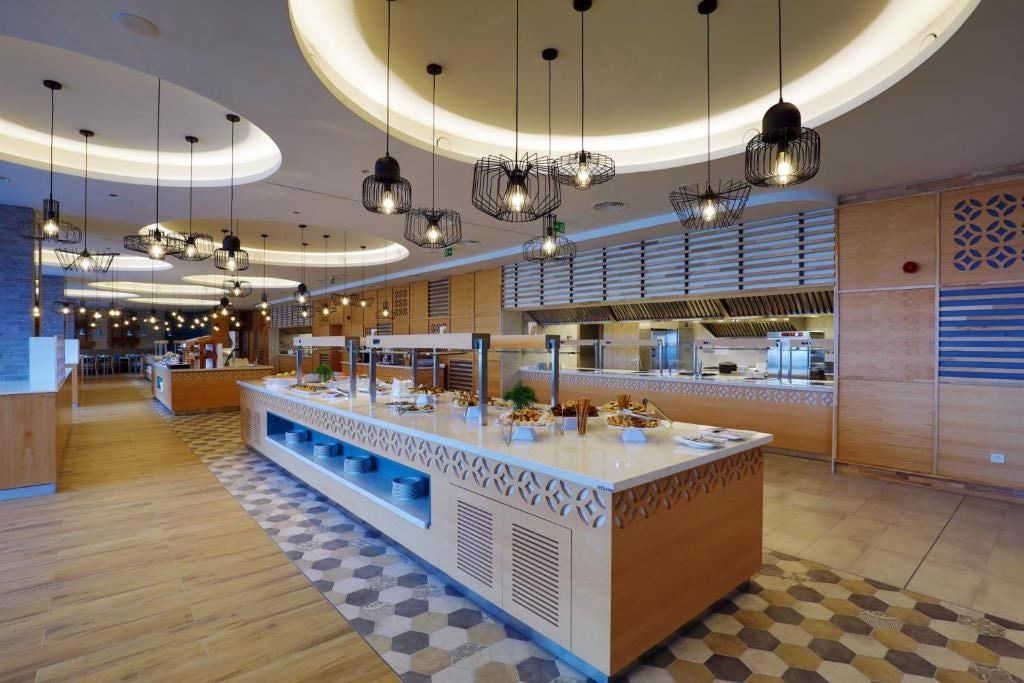 restaurants-restaurants