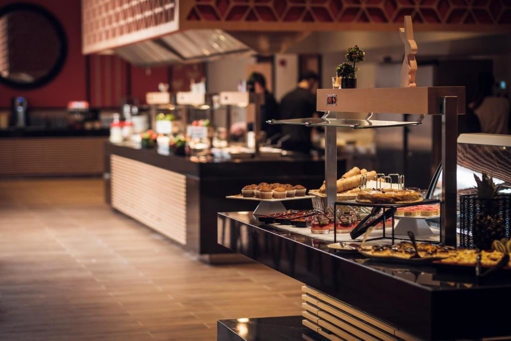 restaurants-restaurants