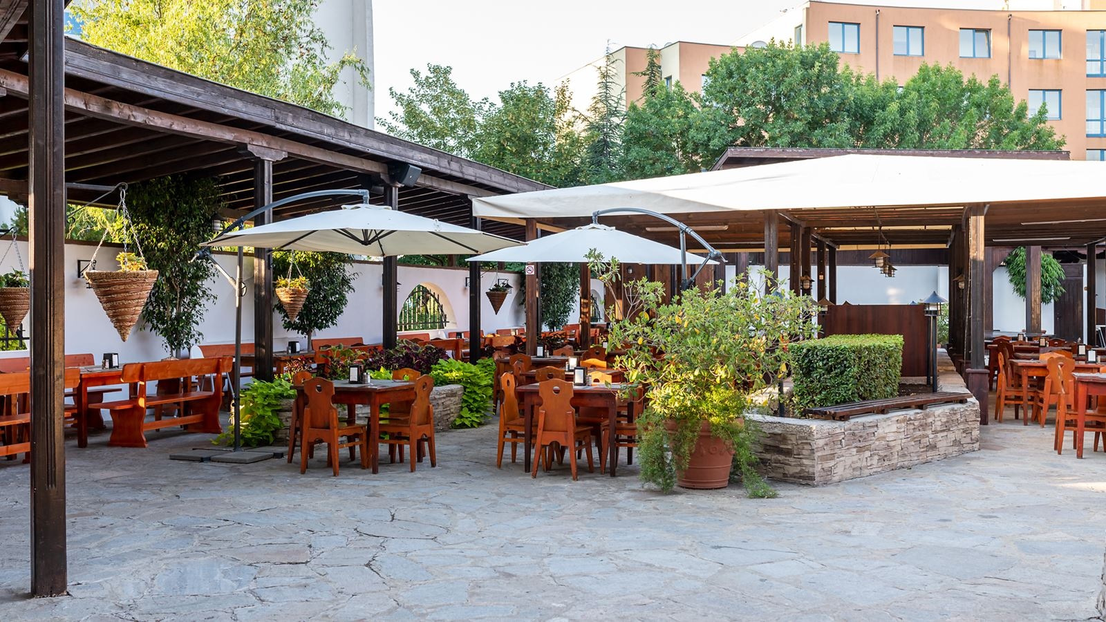 restaurants-main-restaurant