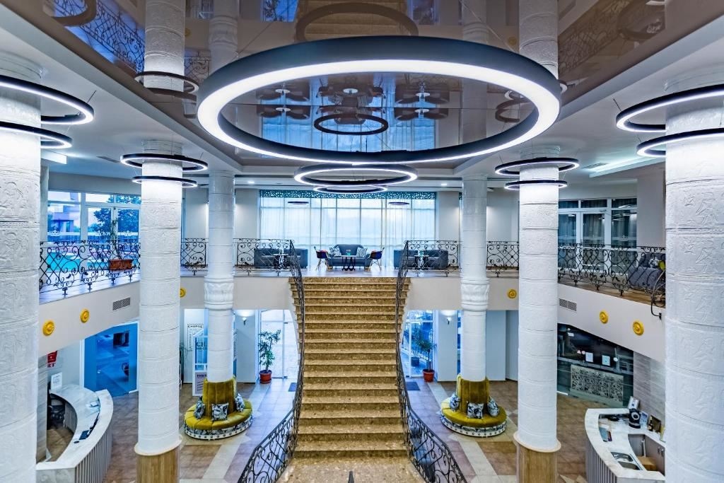 general-main-building