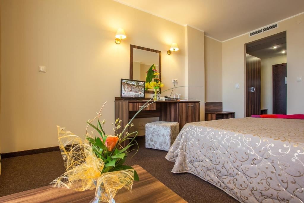 rooms-twin-standard-room-gardenview