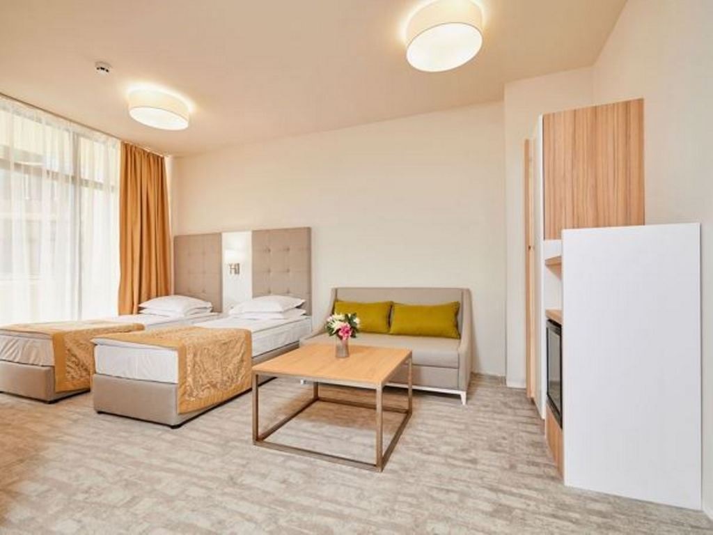 rooms-superior-apartment-balcony