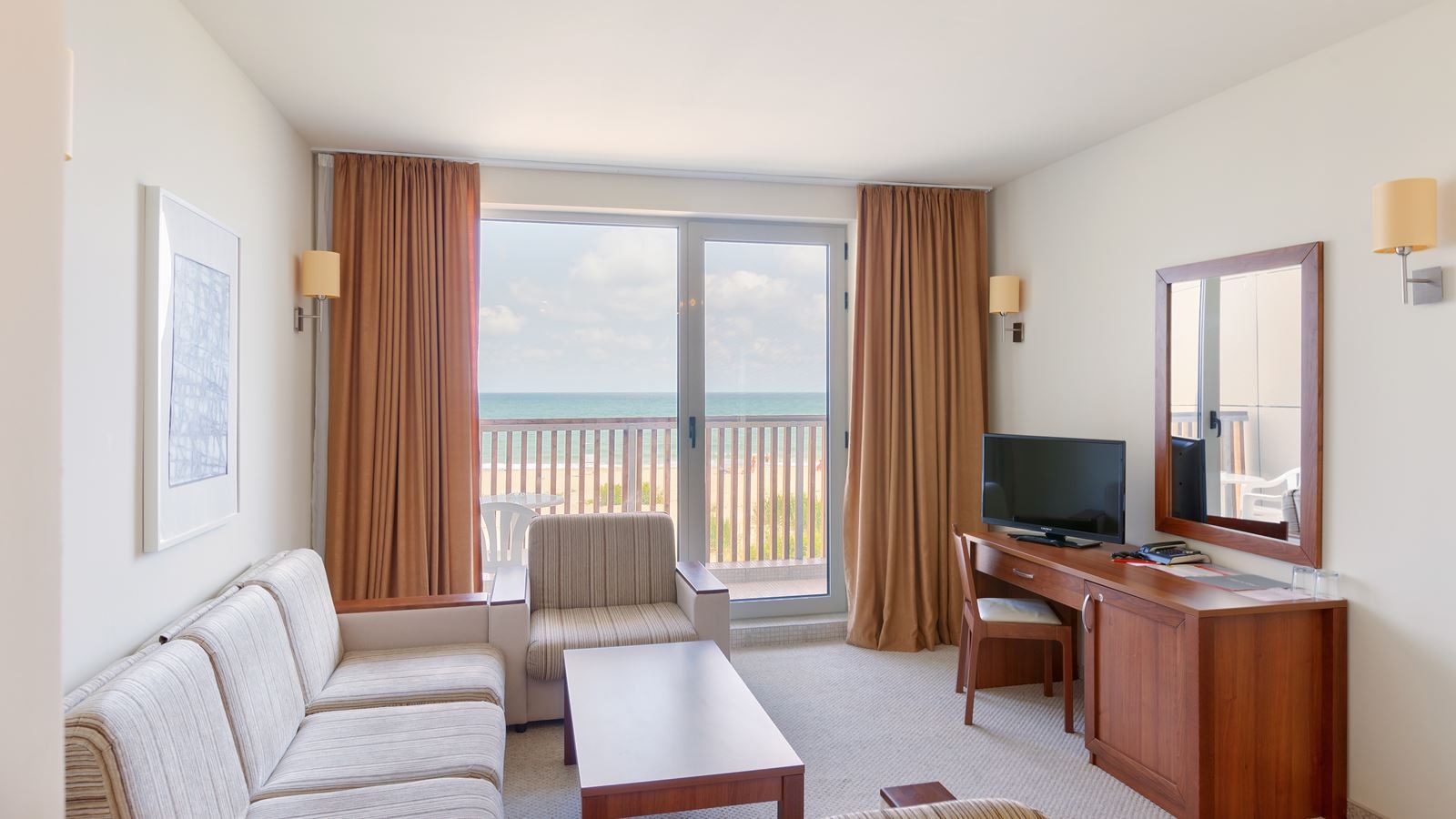 rooms-one-bedroom-suite-sea-view