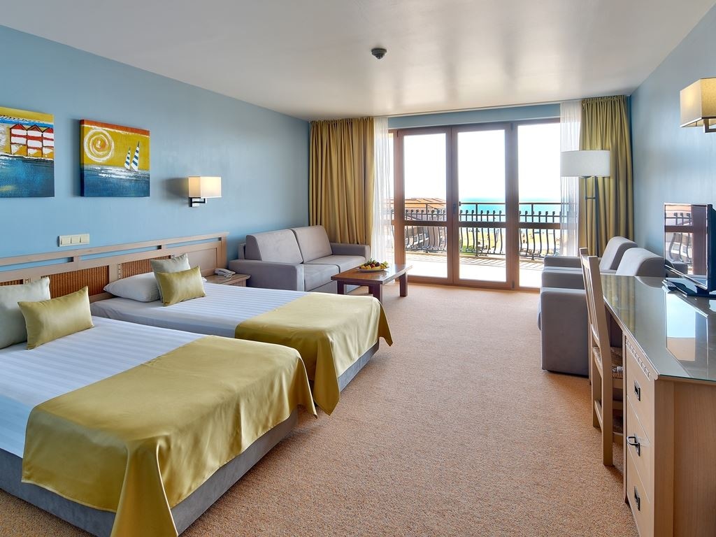 rooms-standard-room-park-view-balcony-or-terrace