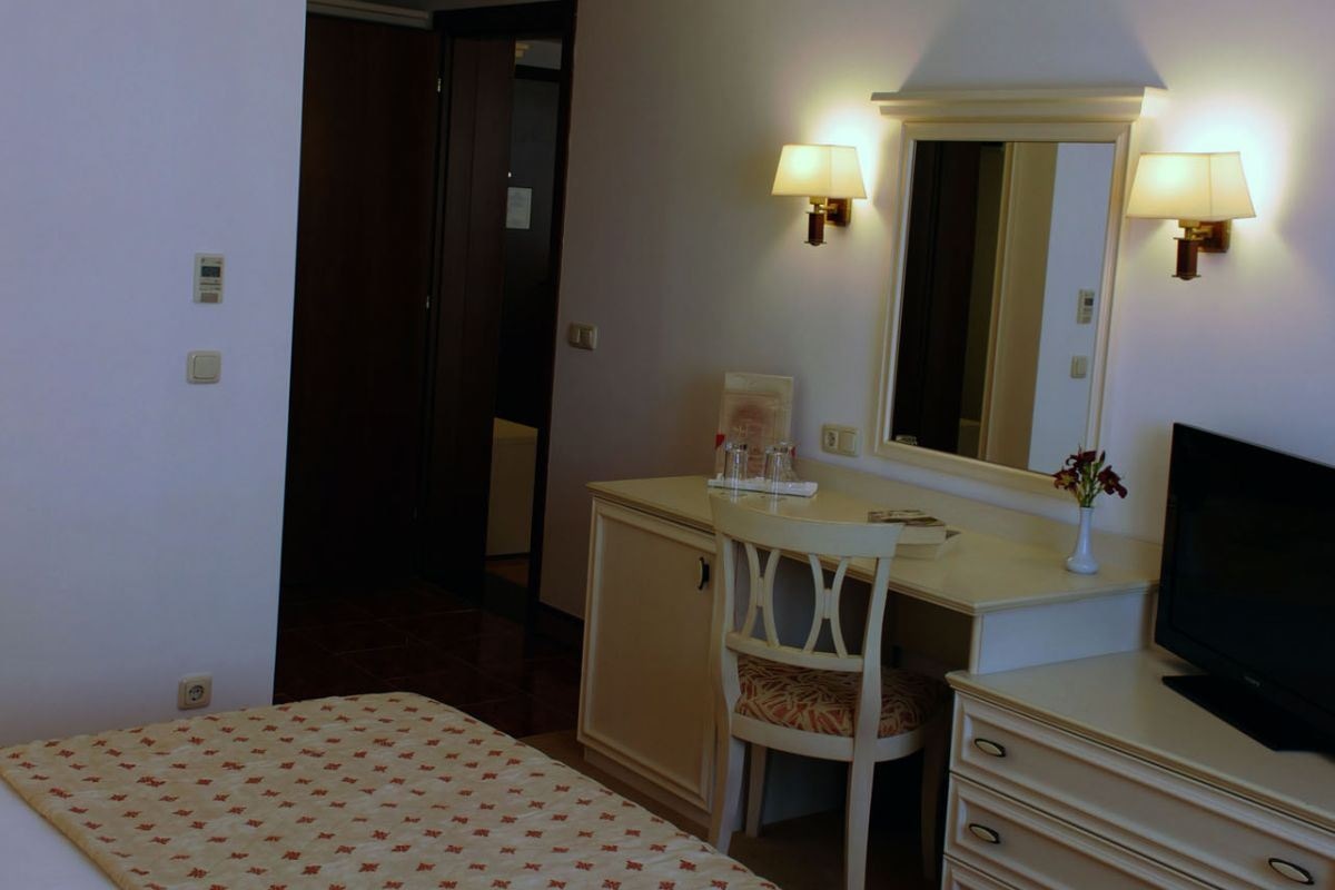 rooms-standard-room-balcony