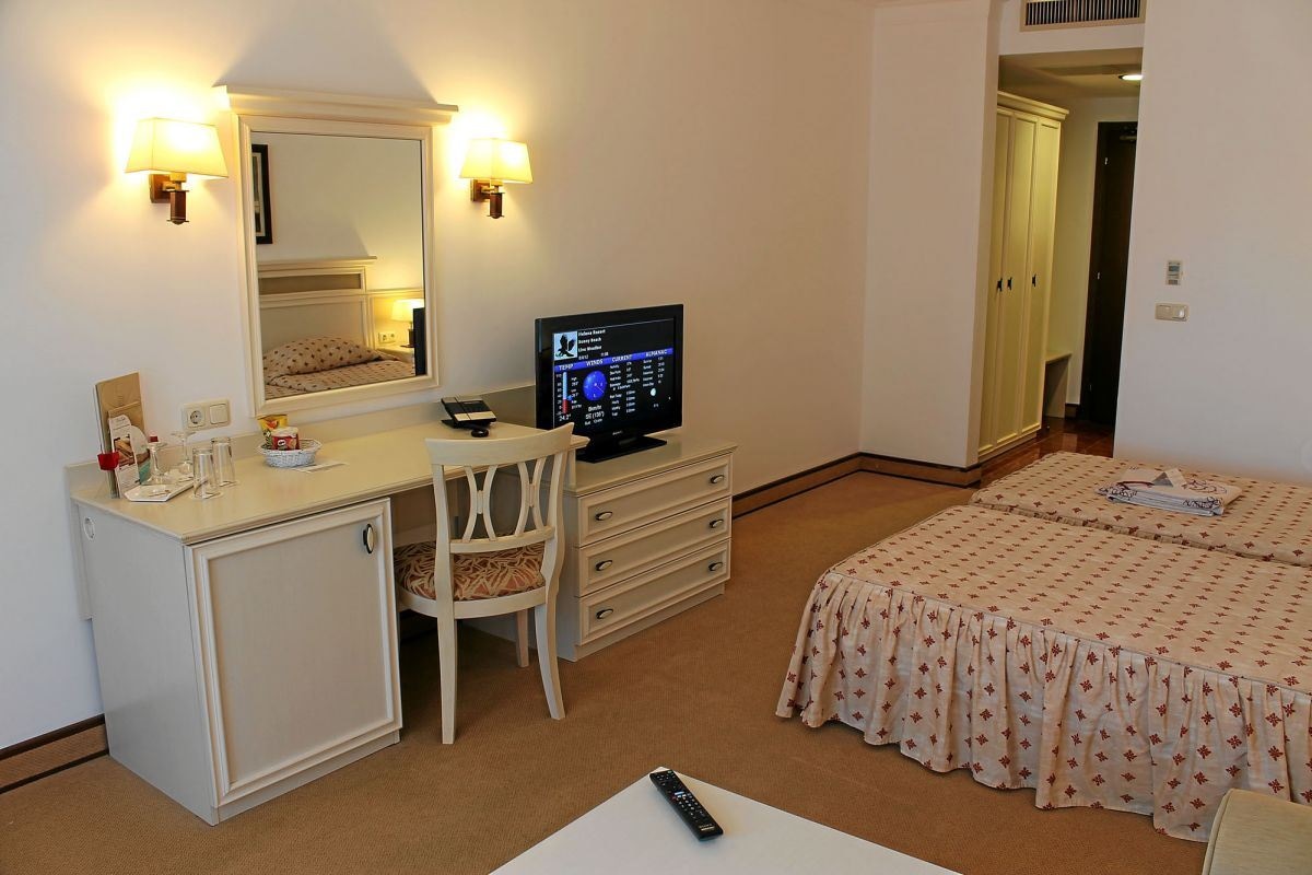 rooms-standard-room-balcony