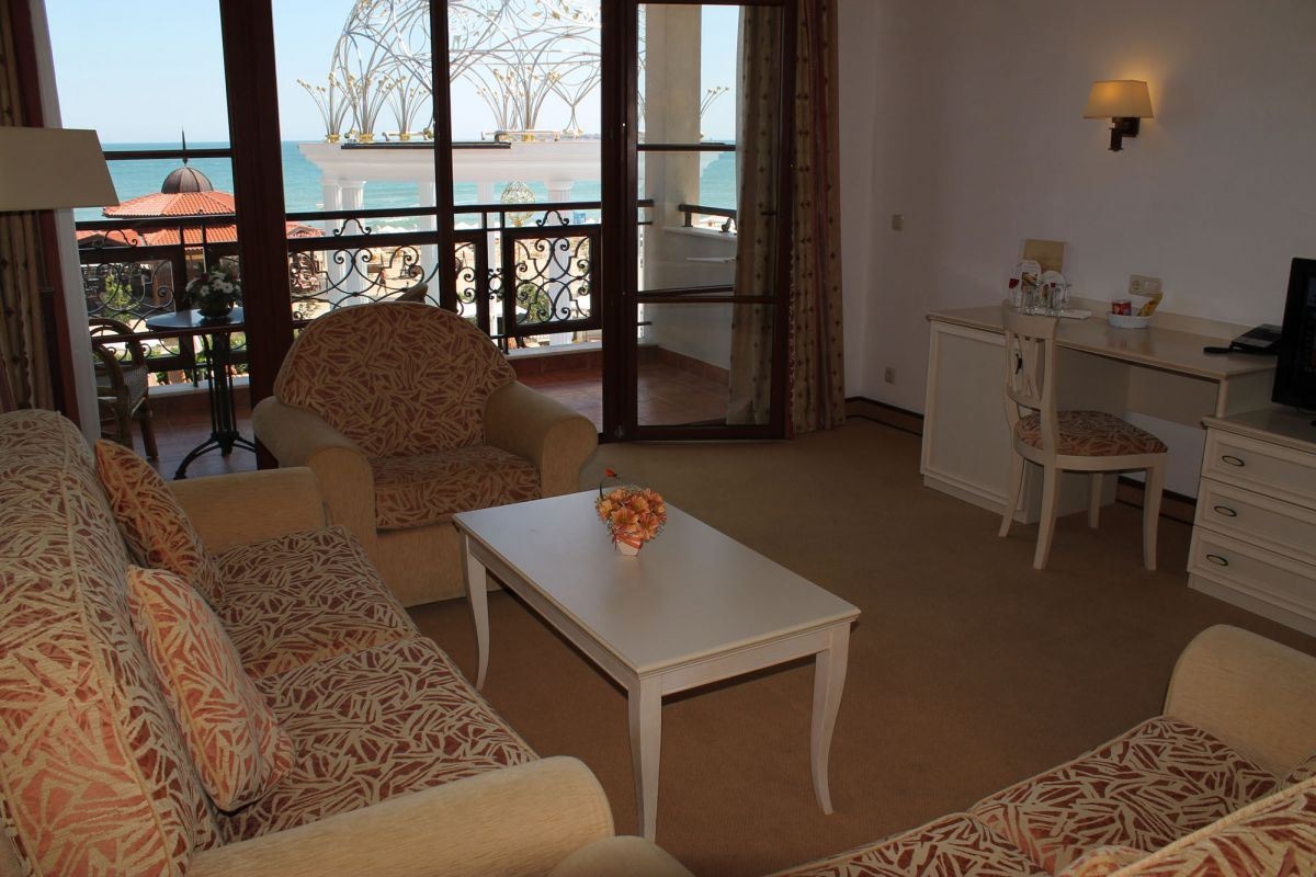 rooms-duplex-standard-suite-balcony-or-terrace