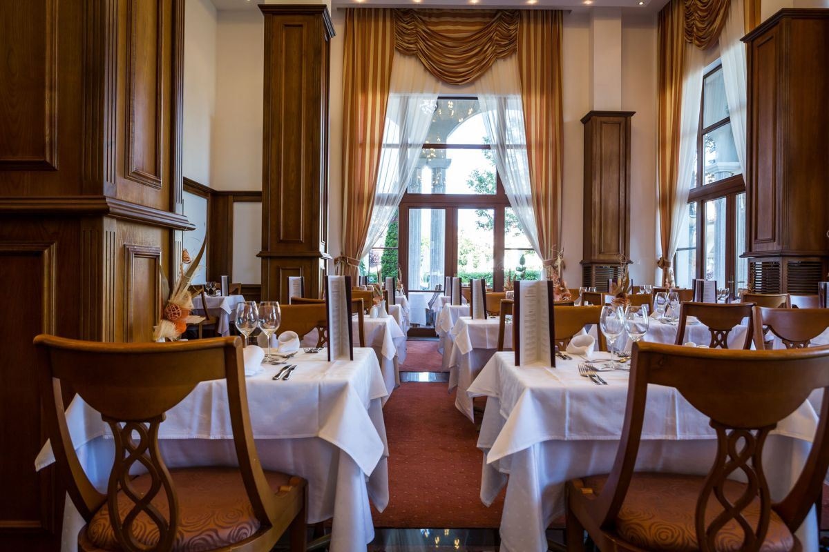 restaurants-poseidon-restaurant