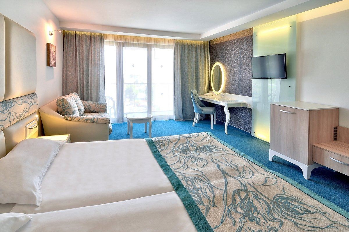 rooms-double-room-with-frontal-sea-view