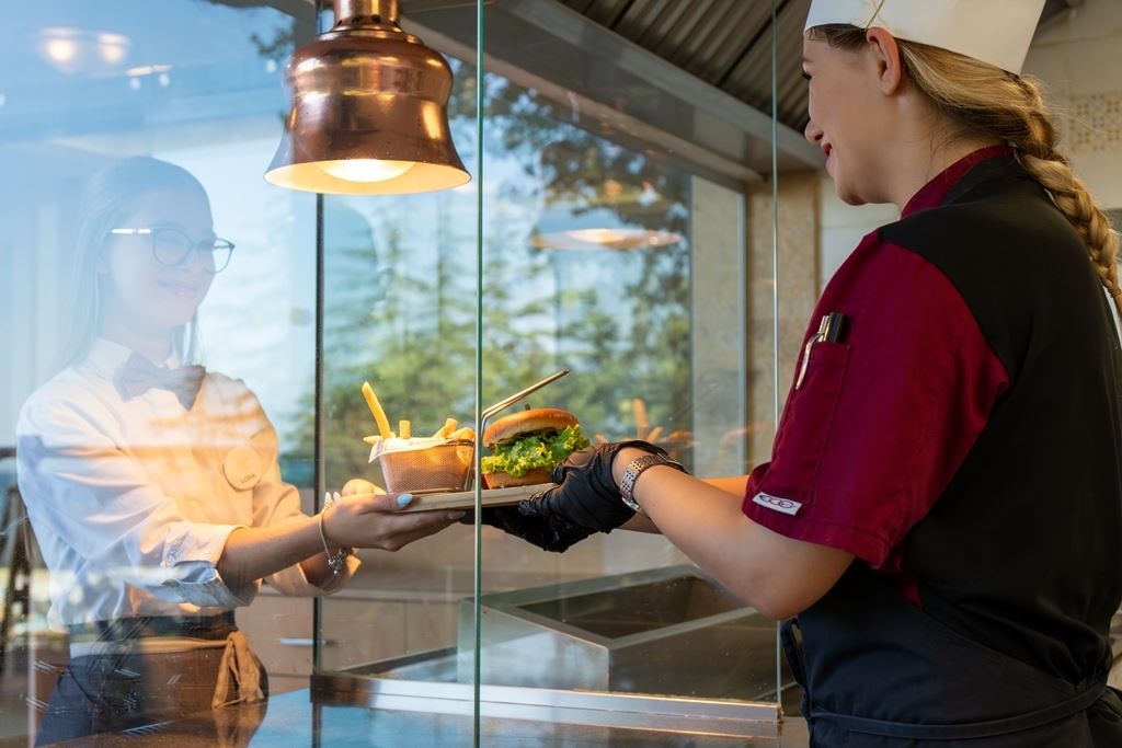 restaurants-main-restaurant